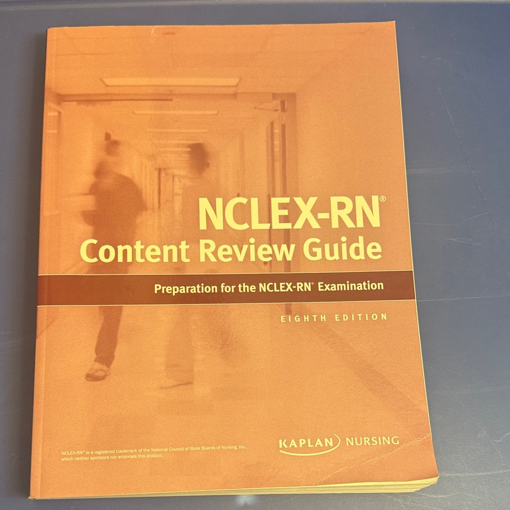 Kaplan Nursing NCLEX-RN Review Guide - Orange Cover